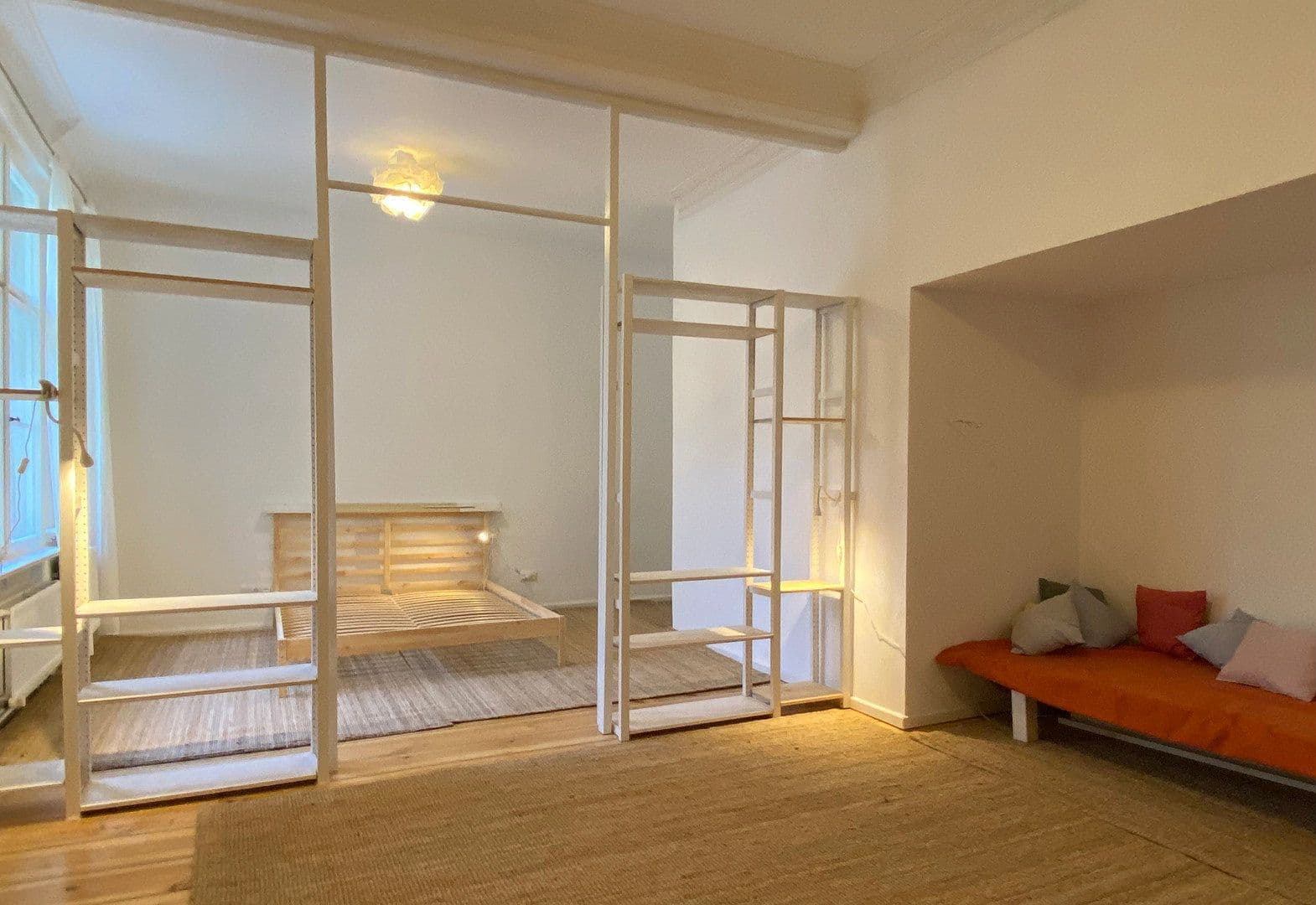 Prenájom bytu 3-izbový 118 m², Berlin, Berlín Prenájom bytu 3-izbový 118 m², Berlin, Berlín