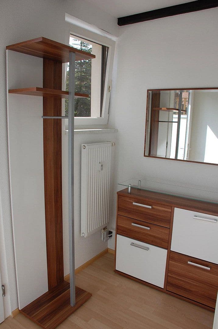 Prenájom bytu 1-izbový 43 m², Dorfstr. 17, Wolfsburg, Dolné Sasko Prenájom bytu 1-izbový 43 m², Dorfstr. 17, Wolfsburg, Dolné Sasko