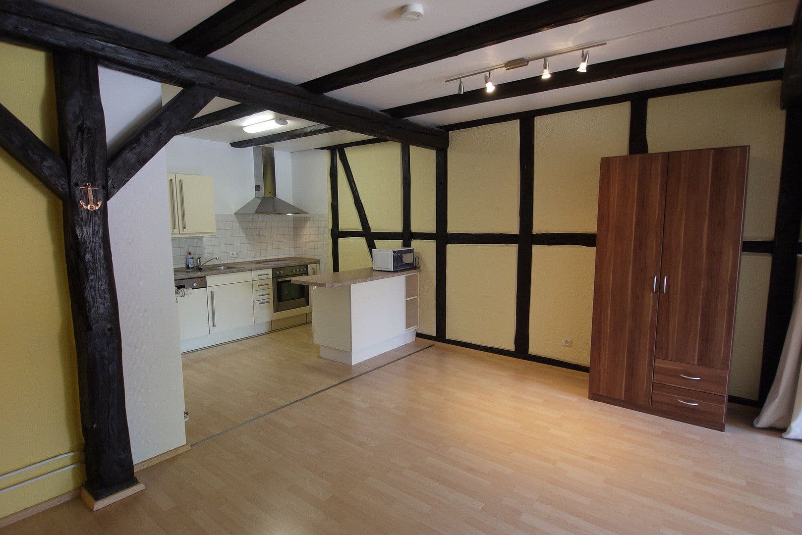 Prenájom bytu 1-izbový 43 m², Dorfstr. 17, Wolfsburg, Dolné Sasko Prenájom bytu 1-izbový 43 m², Dorfstr. 17, Wolfsburg, Dolné Sasko