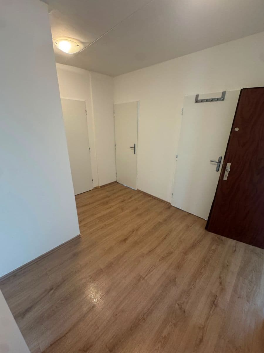 Prenájom bytu 3-izbový 69 m², Trnovanská, Teplice, Ústecký kraj Prenájom bytu 3-izbový 69 m², Trnovanská, Teplice, Ústecký kraj