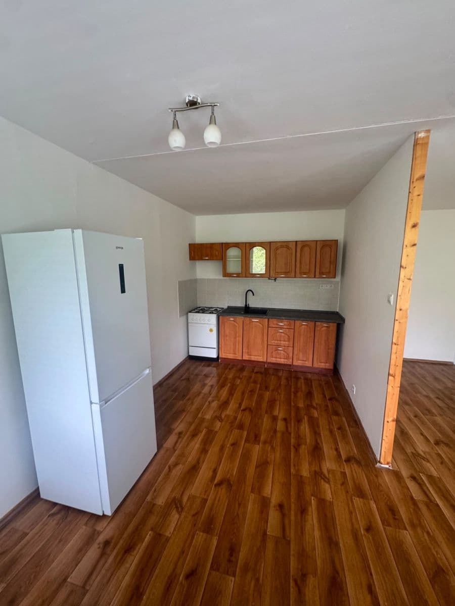 Prenájom bytu 3-izbový 69 m², Trnovanská, Teplice, Ústecký kraj Prenájom bytu 3-izbový 69 m², Trnovanská, Teplice, Ústecký kraj