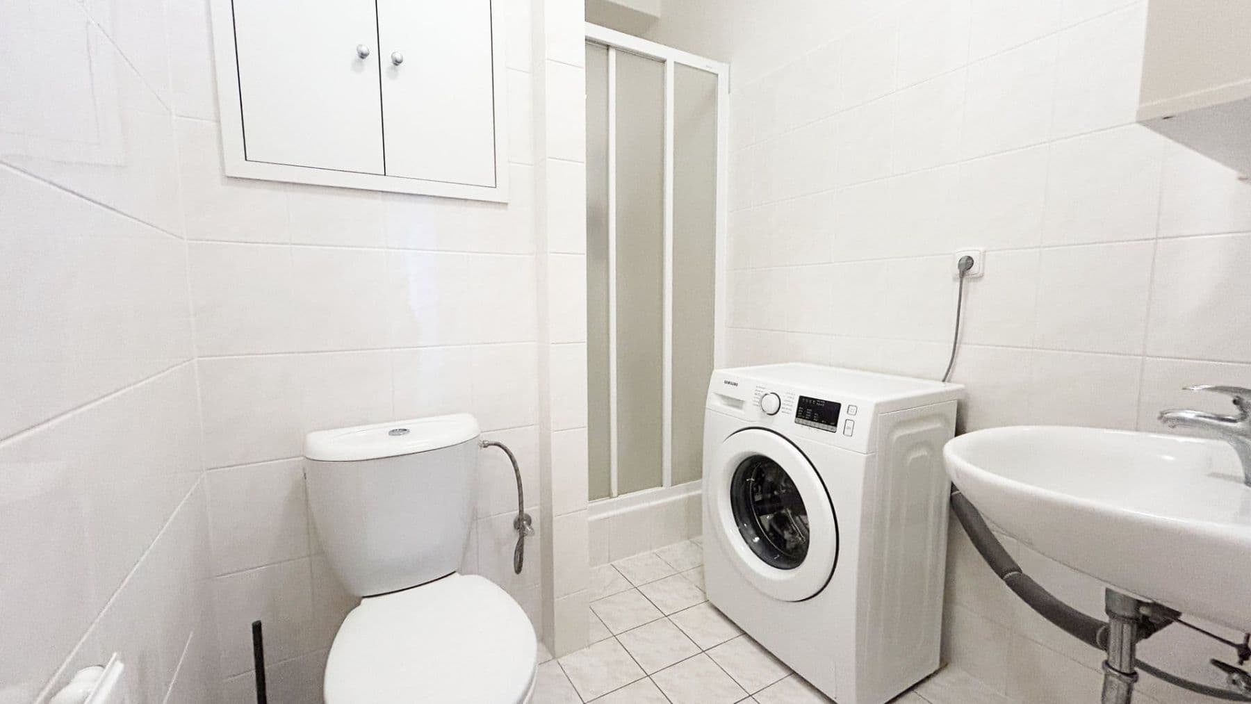 Prenájom bytu 3-izbový 42 m², Moskevská, Kladno, Středočeský kraj Prenájom bytu 3-izbový 42 m², Moskevská, Kladno, Středočeský kraj