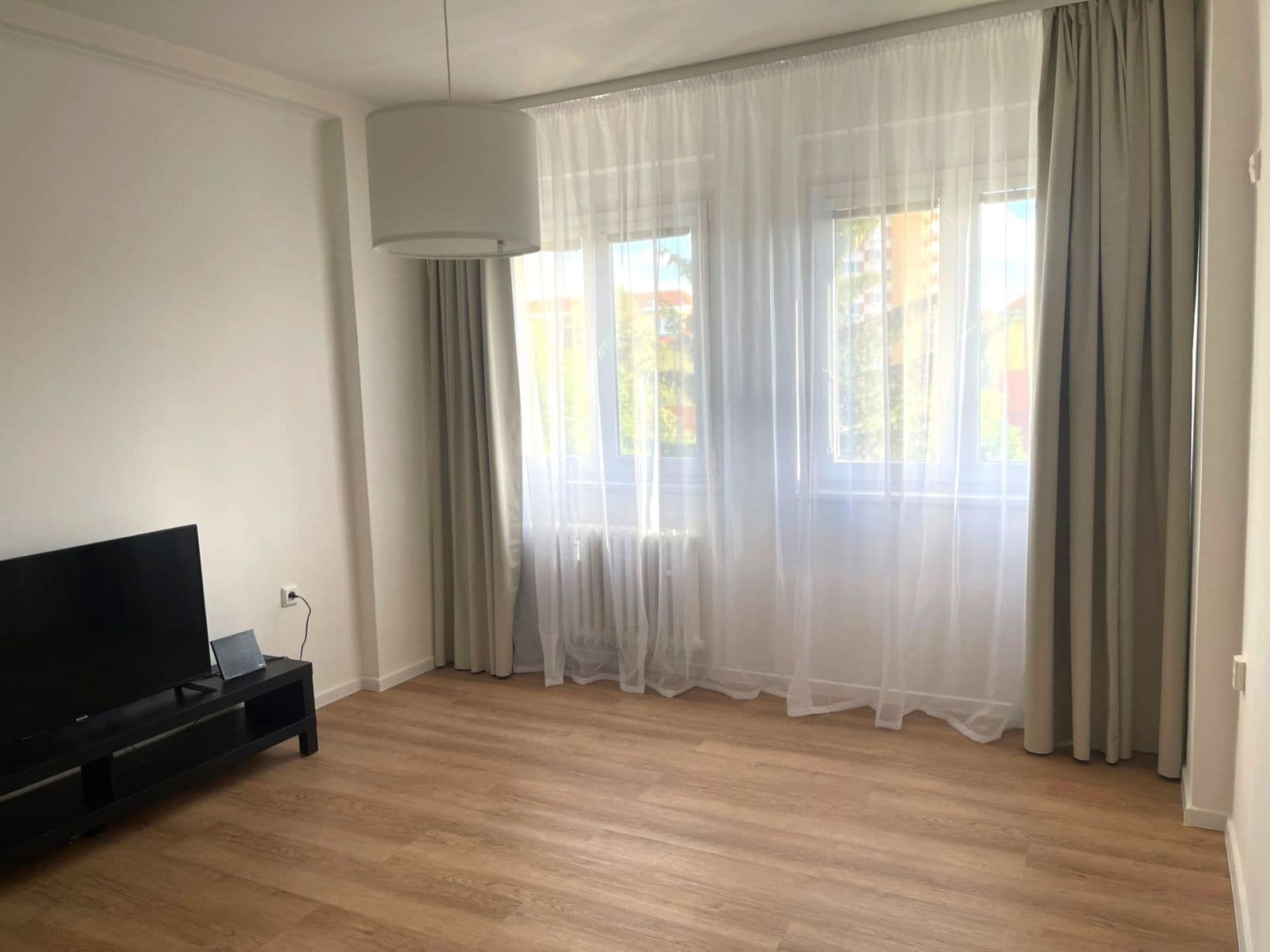 Prenájom bytu 2-izbový 64 m², Malinová, Praha, Praha Prenájom bytu 2-izbový 64 m², Malinová, Praha, Praha