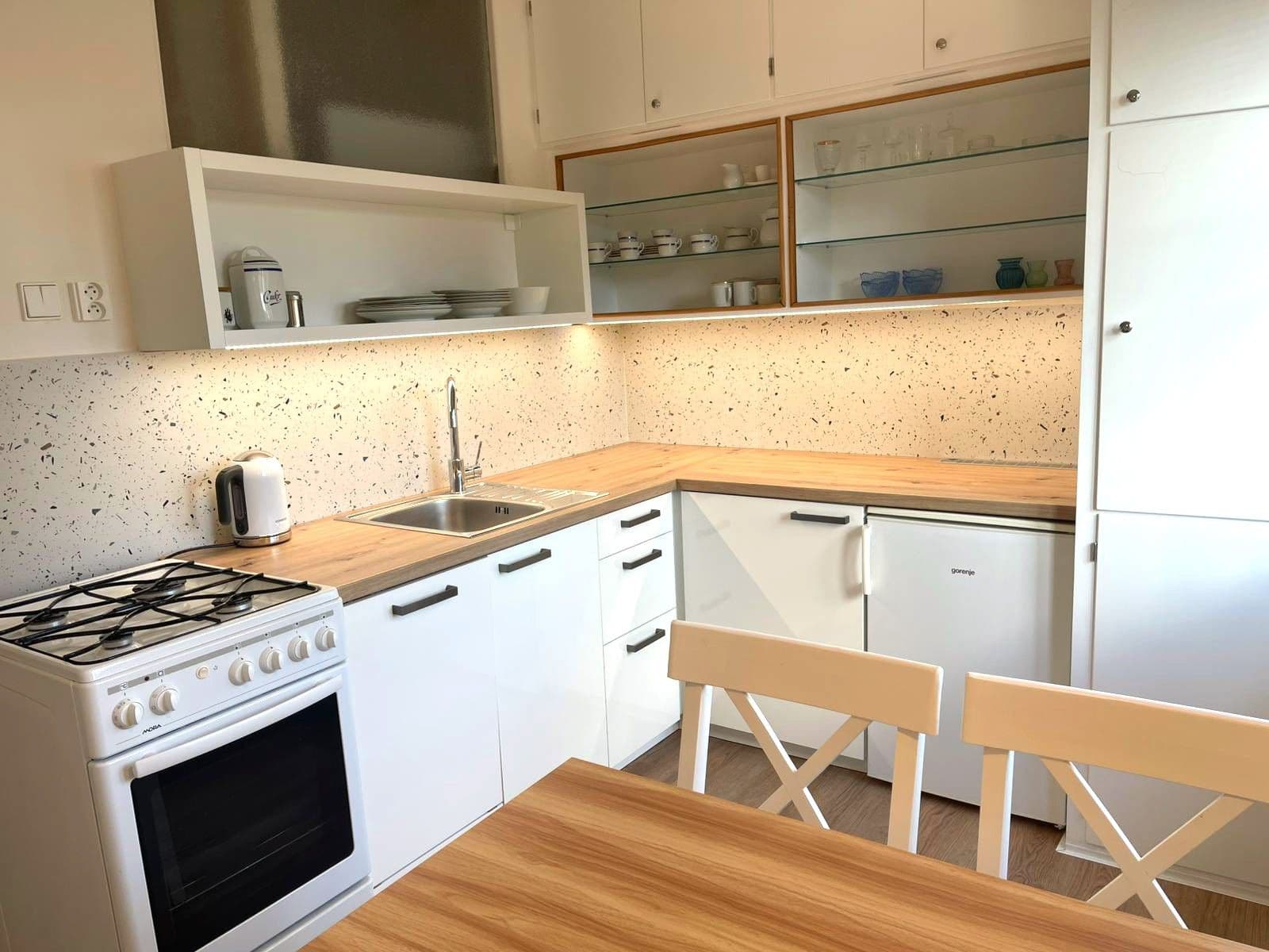 Prenájom bytu 2-izbový 64 m², Malinová, Praha, Praha Prenájom bytu 2-izbový 64 m², Malinová, Praha, Praha