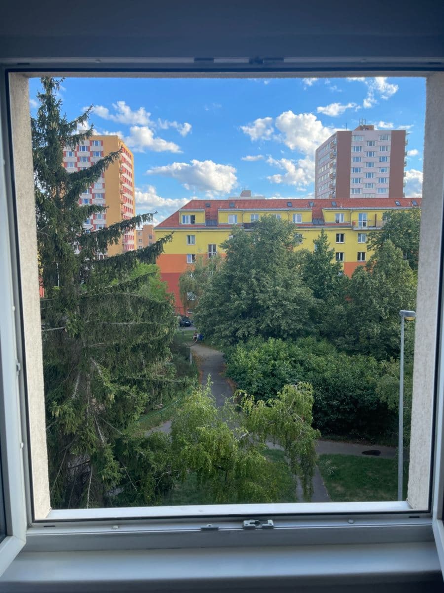 Prenájom bytu 2-izbový 64 m², Malinová, Praha, Praha Prenájom bytu 2-izbový 64 m², Malinová, Praha, Praha