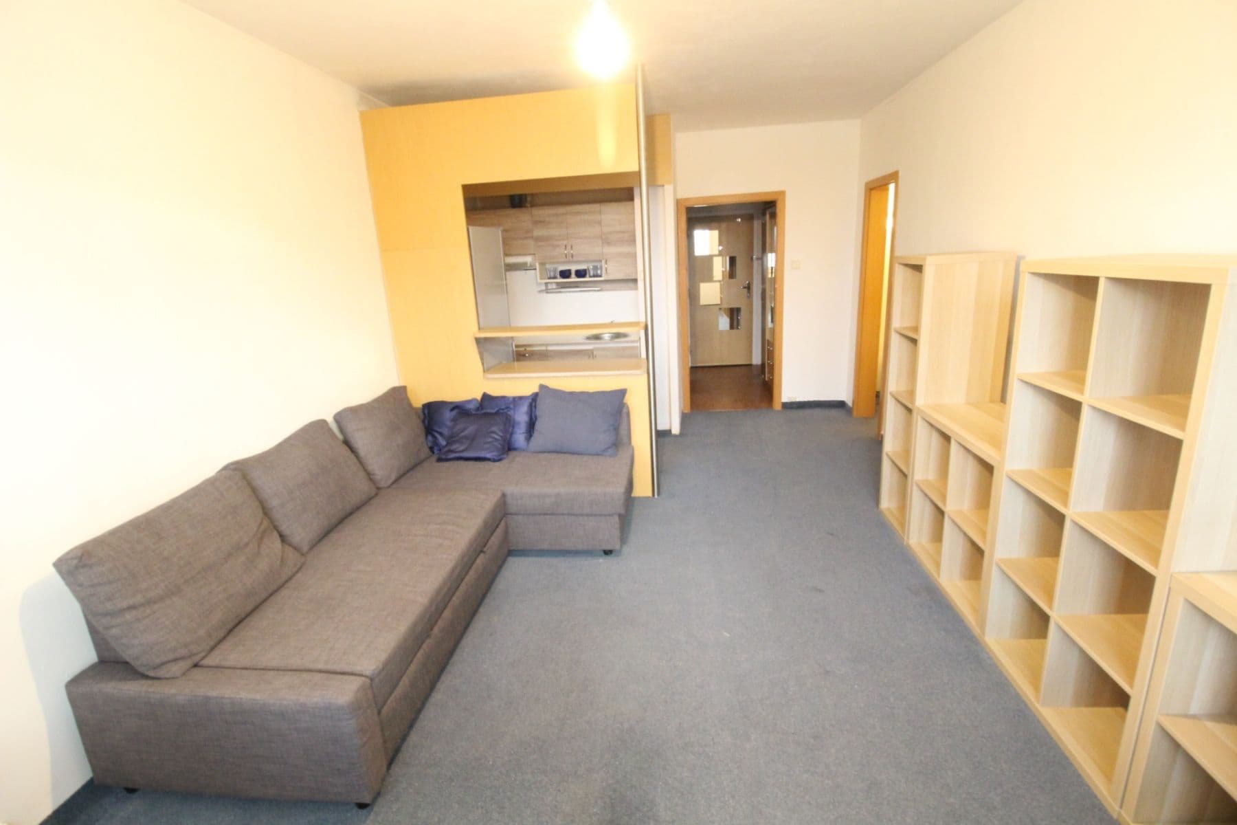 Prenájom bytu 1-izbový 31 m², Nad Opatovem, Praha, Praha Prenájom bytu 1-izbový 31 m², Nad Opatovem, Praha, Praha