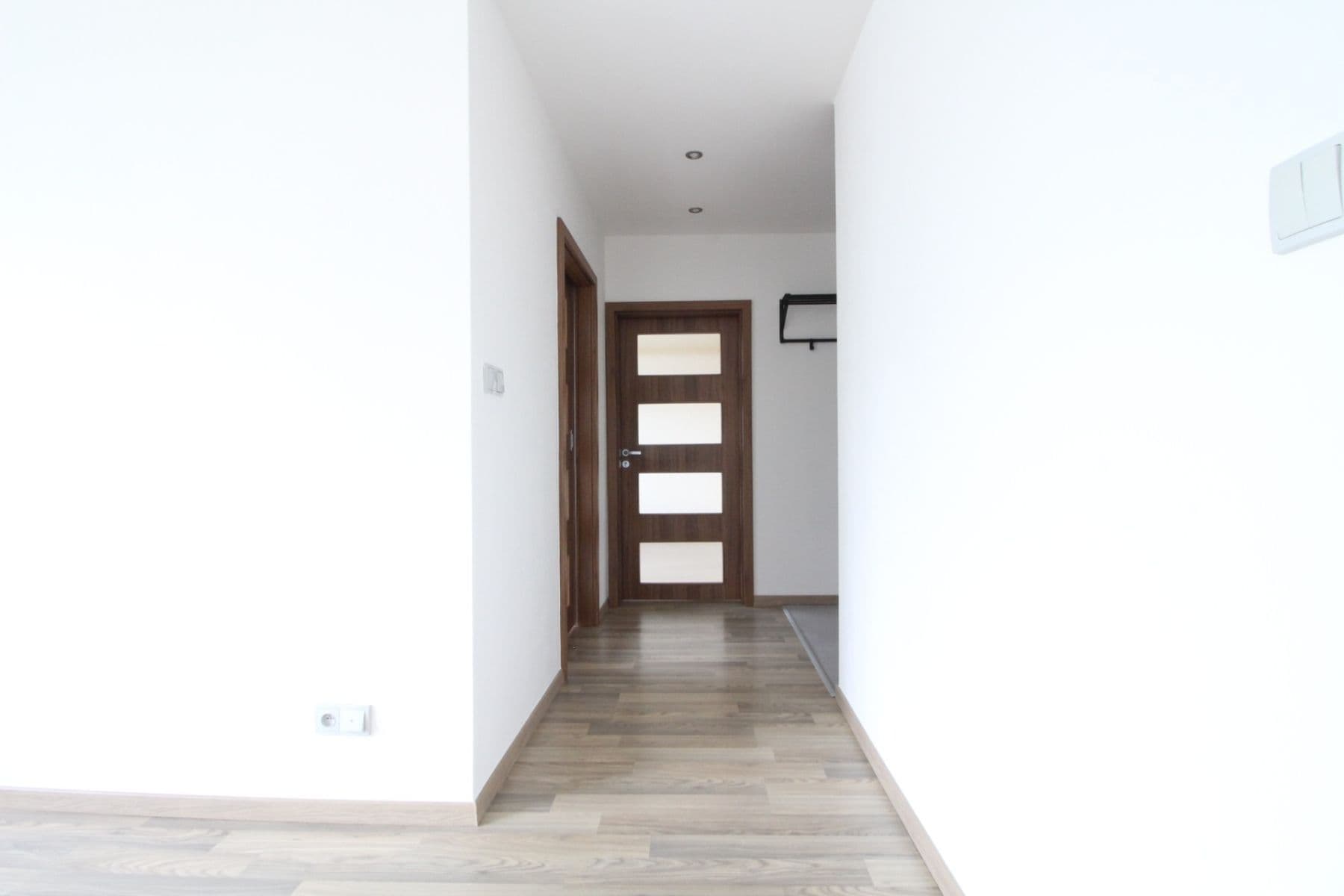 Prenájom bytu 3-izbový 58 m², Cafourkova, Praha, Praha Prenájom bytu 3-izbový 58 m², Cafourkova, Praha, Praha