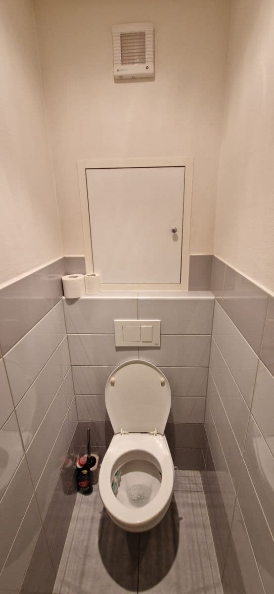 Prenájom bytu 2-izbový 54 m², Pod Lipami, Praha, Praha Prenájom bytu 2-izbový 54 m², Pod Lipami, Praha, Praha
