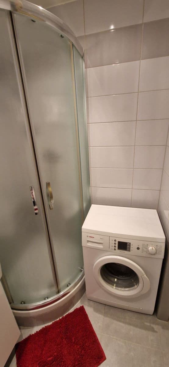 Prenájom bytu 2-izbový 54 m², Pod Lipami, Praha, Praha Prenájom bytu 2-izbový 54 m², Pod Lipami, Praha, Praha