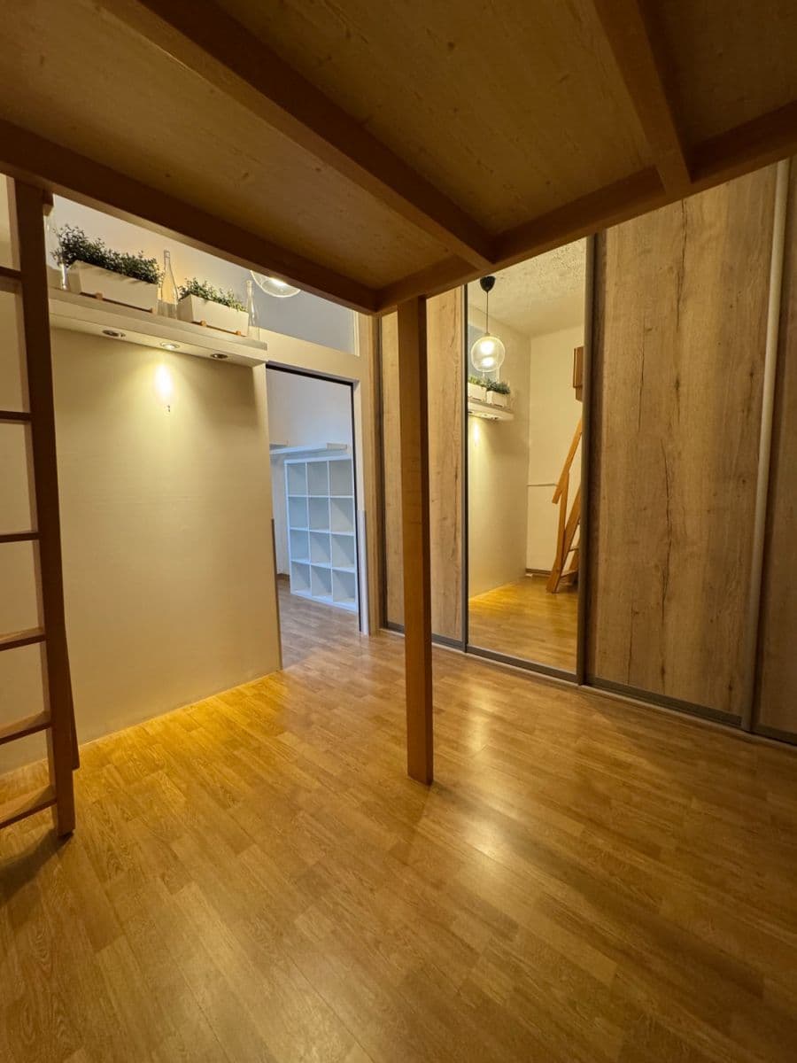 Prenájom bytu 2-izbový 52 m², Kolbenova, Praha, Praha Prenájom bytu 2-izbový 52 m², Kolbenova, Praha, Praha