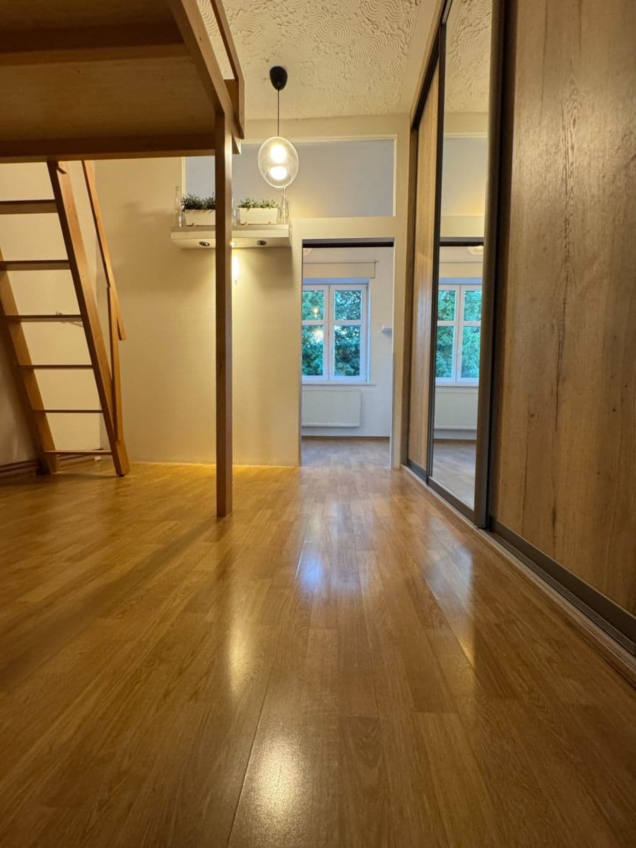 Prenájom bytu 2-izbový 52 m², Kolbenova, Praha, Praha Prenájom bytu 2-izbový 52 m², Kolbenova, Praha, Praha