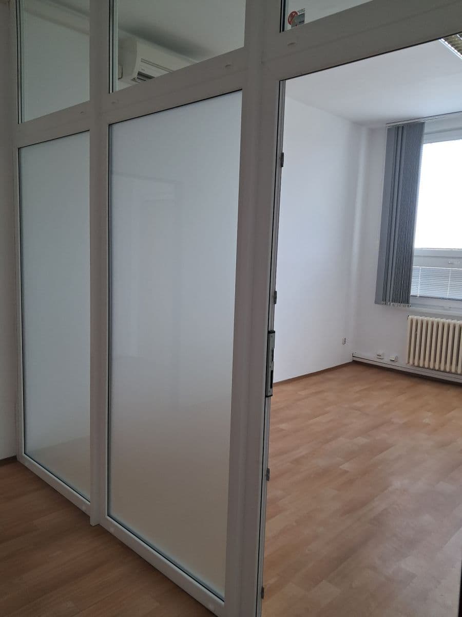 Prenájom kancelárie 192 m², Drahelická, Nymburk, Středočeský kraj Prenájom kancelárie 192 m², Drahelická, Nymburk, Středočeský kraj