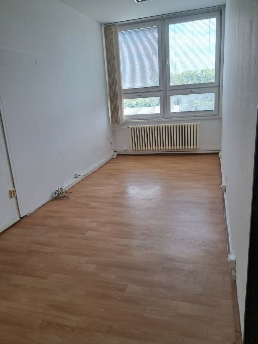 Prenájom kancelárie 192 m², Drahelická, Nymburk, Středočeský kraj Prenájom kancelárie 192 m², Drahelická, Nymburk, Středočeský kraj