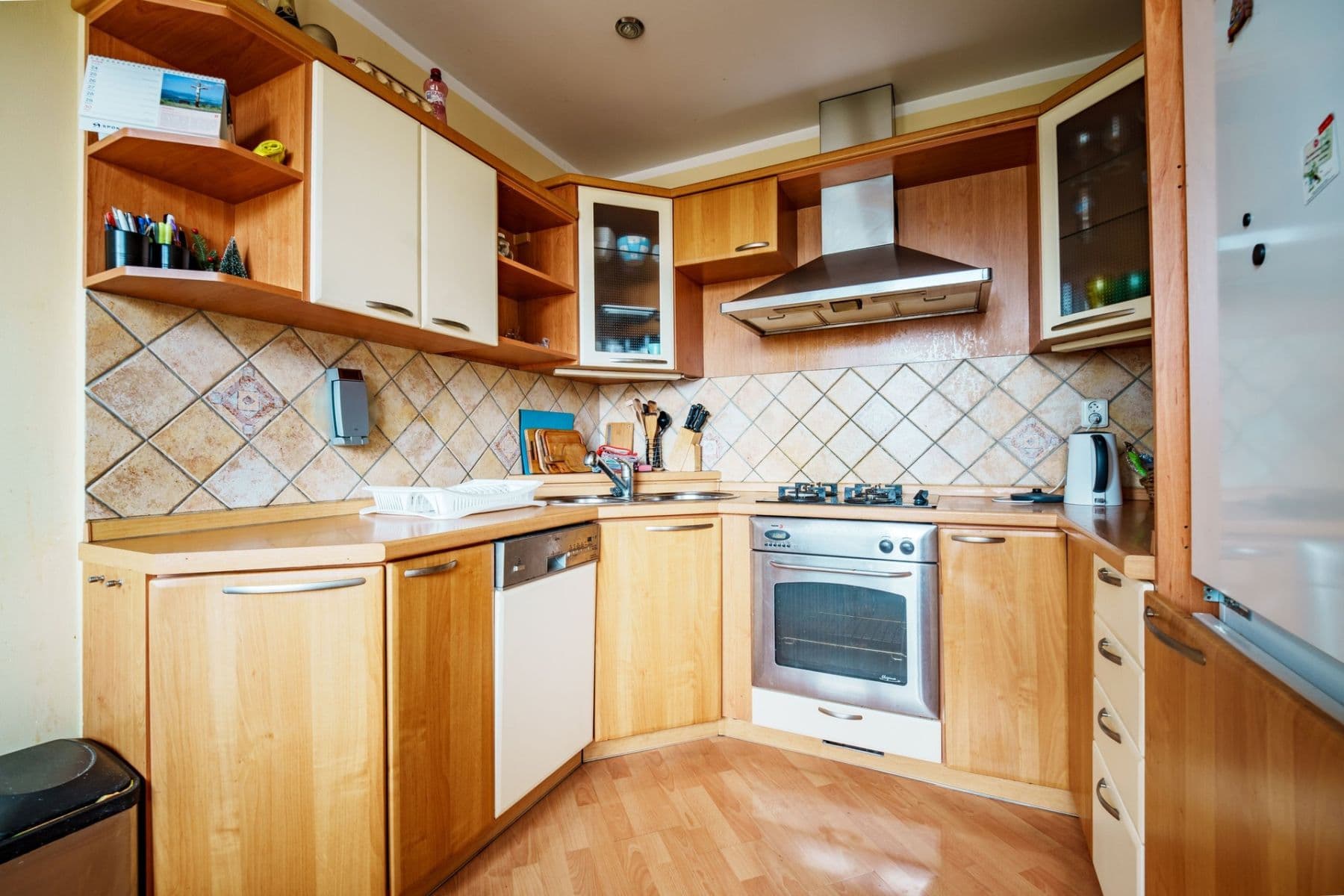 Prenájom bytu 3-izbový 63 m², Hvězdova, Praha, Praha Prenájom bytu 3-izbový 63 m², Hvězdova, Praha, Praha
