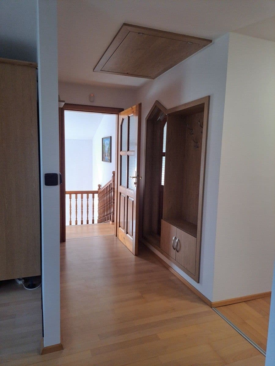 Prenájom bytu 4-izbový 180 m², Plánice, Plzeňský kraj Prenájom bytu 4-izbový 180 m², Plánice, Plzeňský kraj