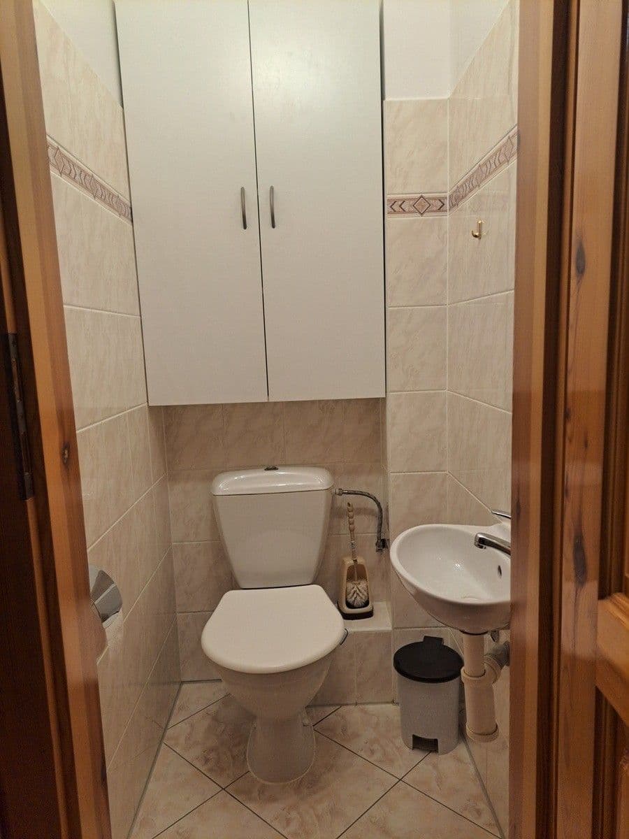 Prenájom bytu 4-izbový 180 m², Plánice, Plzeňský kraj Prenájom bytu 4-izbový 180 m², Plánice, Plzeňský kraj