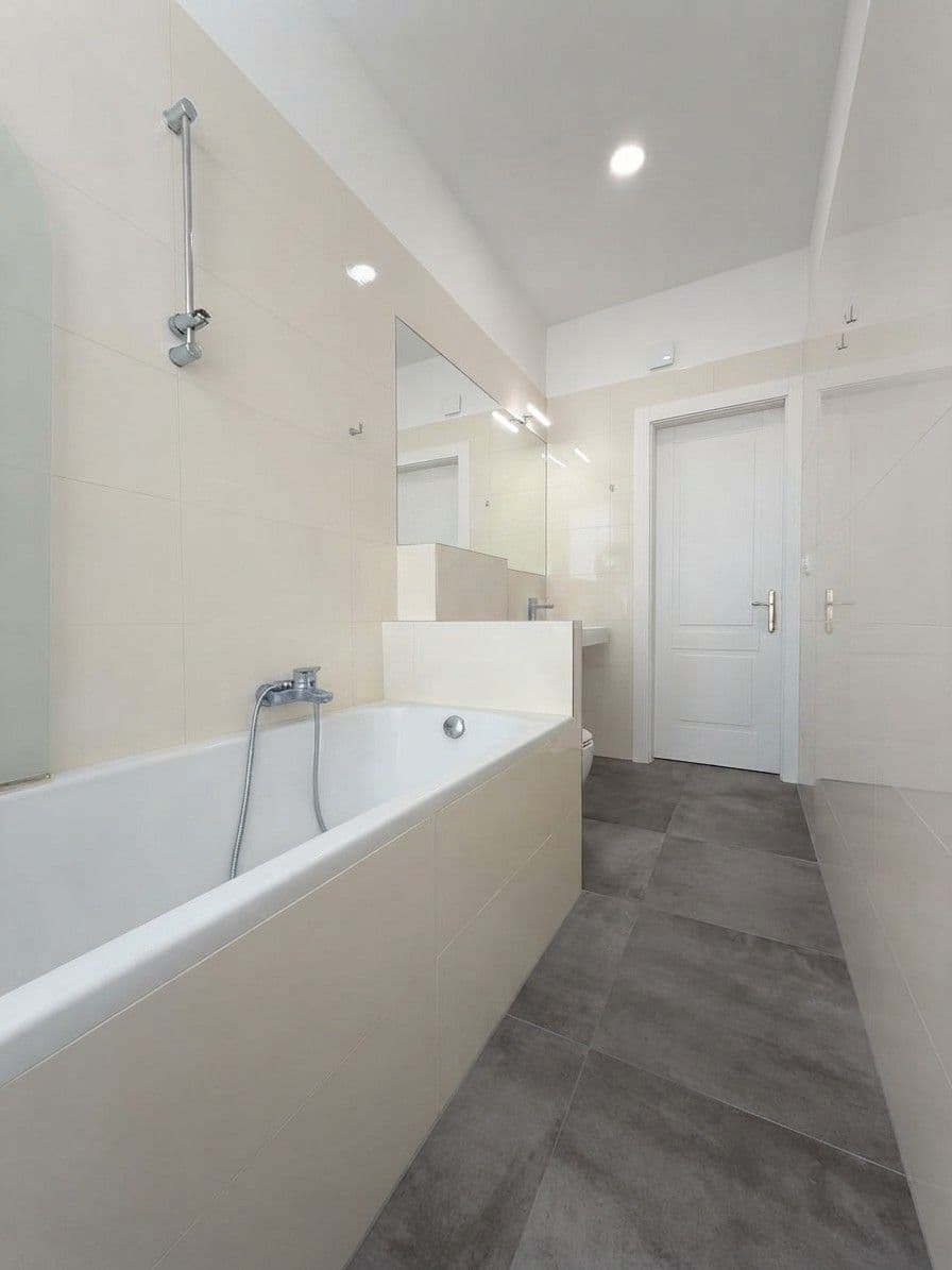 Predaj bytu 2-izbový 60 m², Vítkova, Praha, Praha Predaj bytu 2-izbový 60 m², Vítkova, Praha, Praha