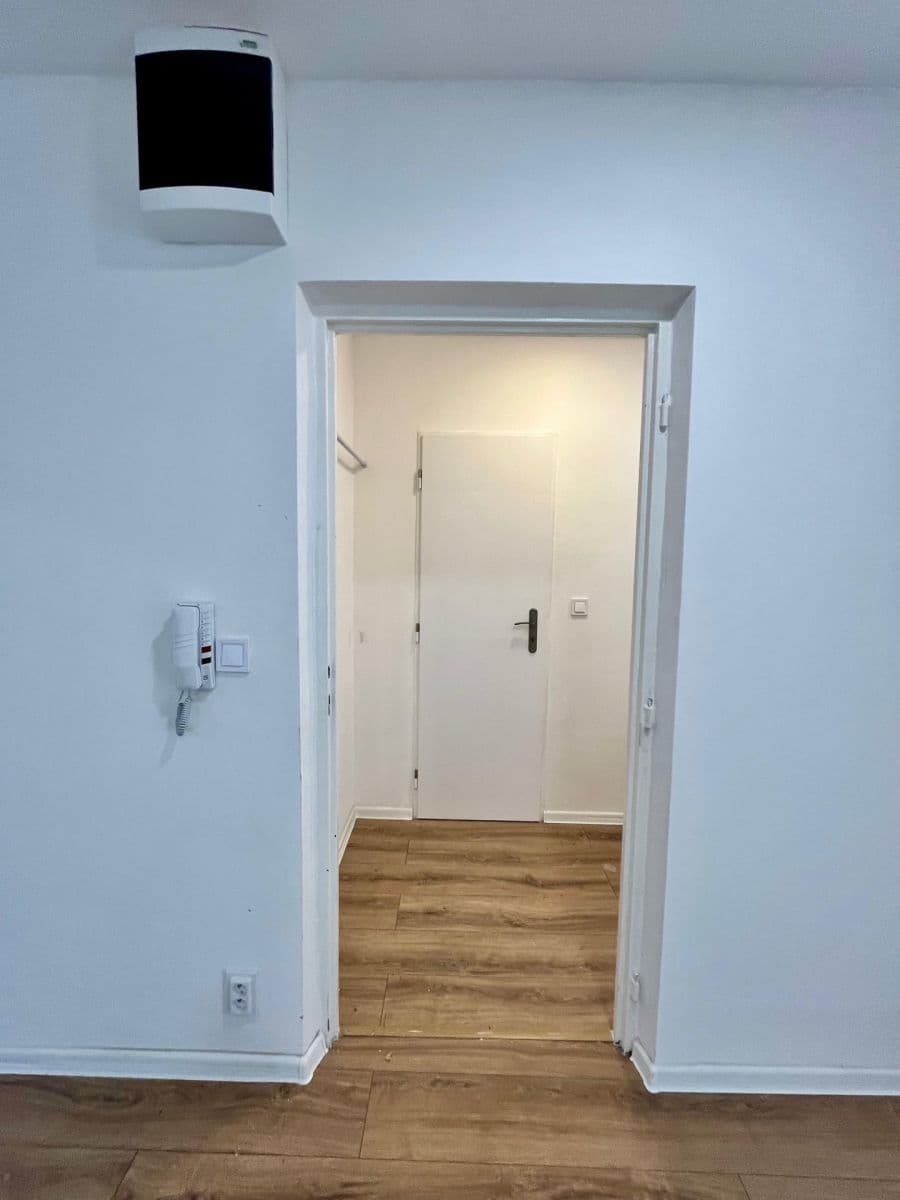 Prenájom bytu 3-izbový 72 m², Javorová, Most, Ústecký kraj Prenájom bytu 3-izbový 72 m², Javorová, Most, Ústecký kraj