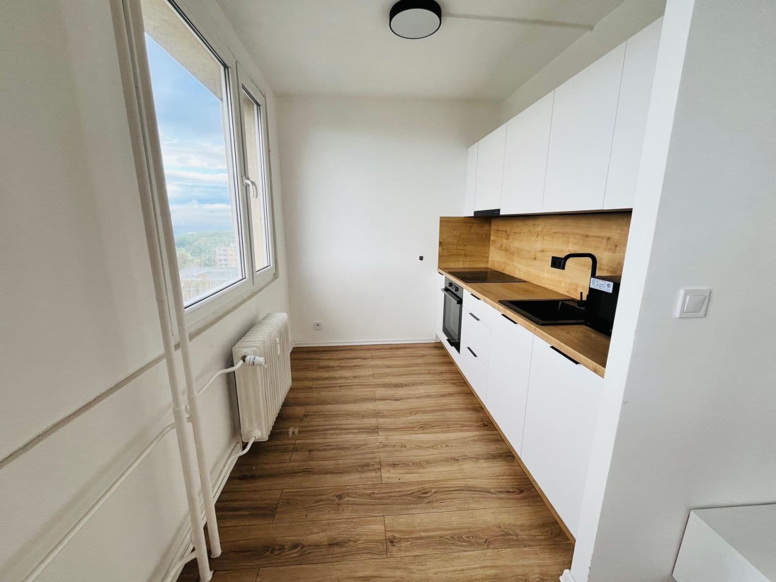 Prenájom bytu 3-izbový 72 m², Javorová, Most, Ústecký kraj Prenájom bytu 3-izbový 72 m², Javorová, Most, Ústecký kraj