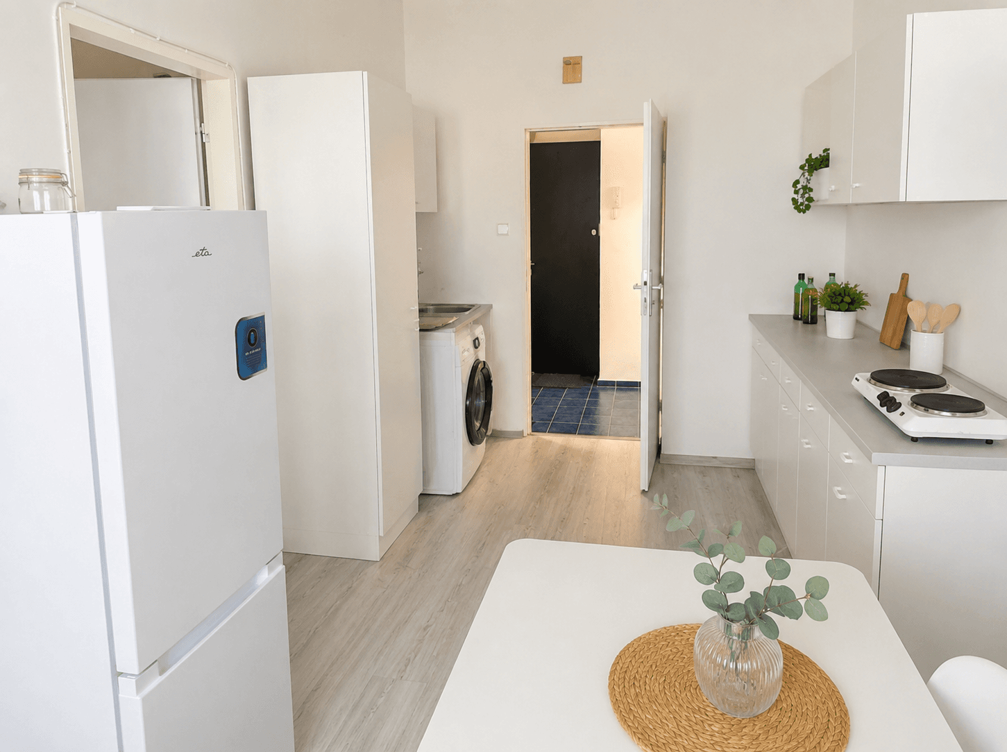 Prenájom nebytového priestoru 36 m², Drahobejlova, Praha, Praha Prenájom nebytového priestoru 36 m², Drahobejlova, Praha, Praha