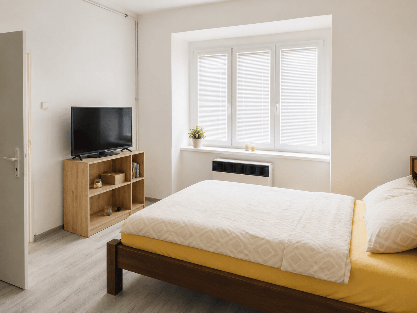Prenájom nebytového priestoru 36 m², Drahobejlova, Praha, Praha Prenájom nebytového priestoru 36 m², Drahobejlova, Praha, Praha