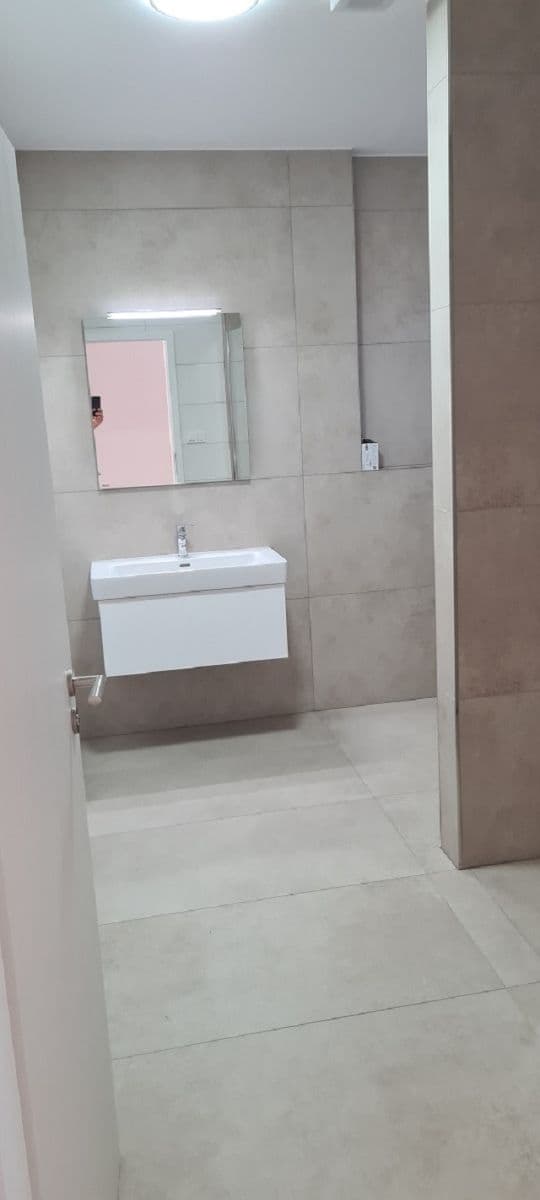 Prenájom bytu 2-izbový 84 m², Hradišťská, Staré Město, Zlínský kraj Prenájom bytu 2-izbový 84 m², Hradišťská, Staré Město, Zlínský kraj
