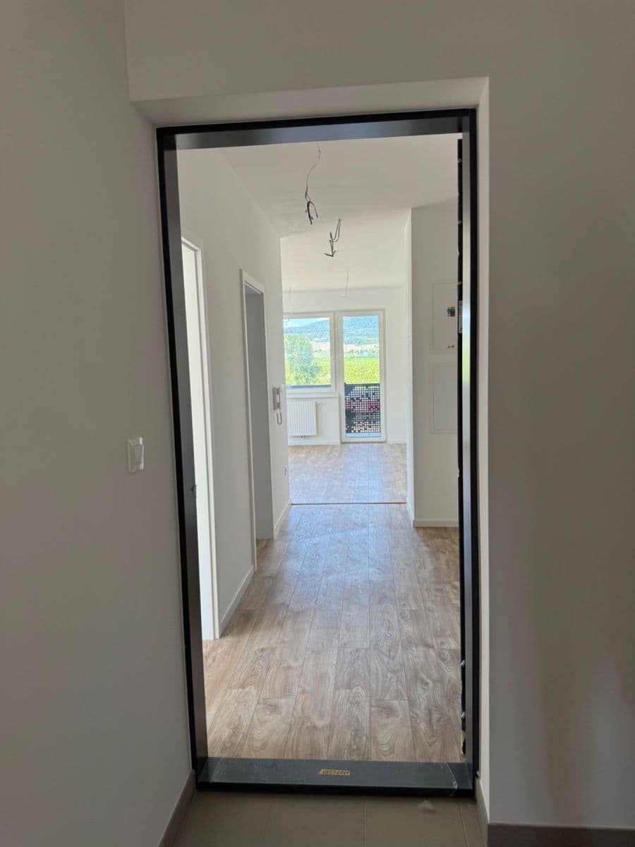 Predaj bytu 2-izbový 50 m², Limbašská cesta, Pezinok, Bratislavský kraj Predaj bytu 2-izbový 50 m², Limbašská cesta, Pezinok, Bratislavský kraj