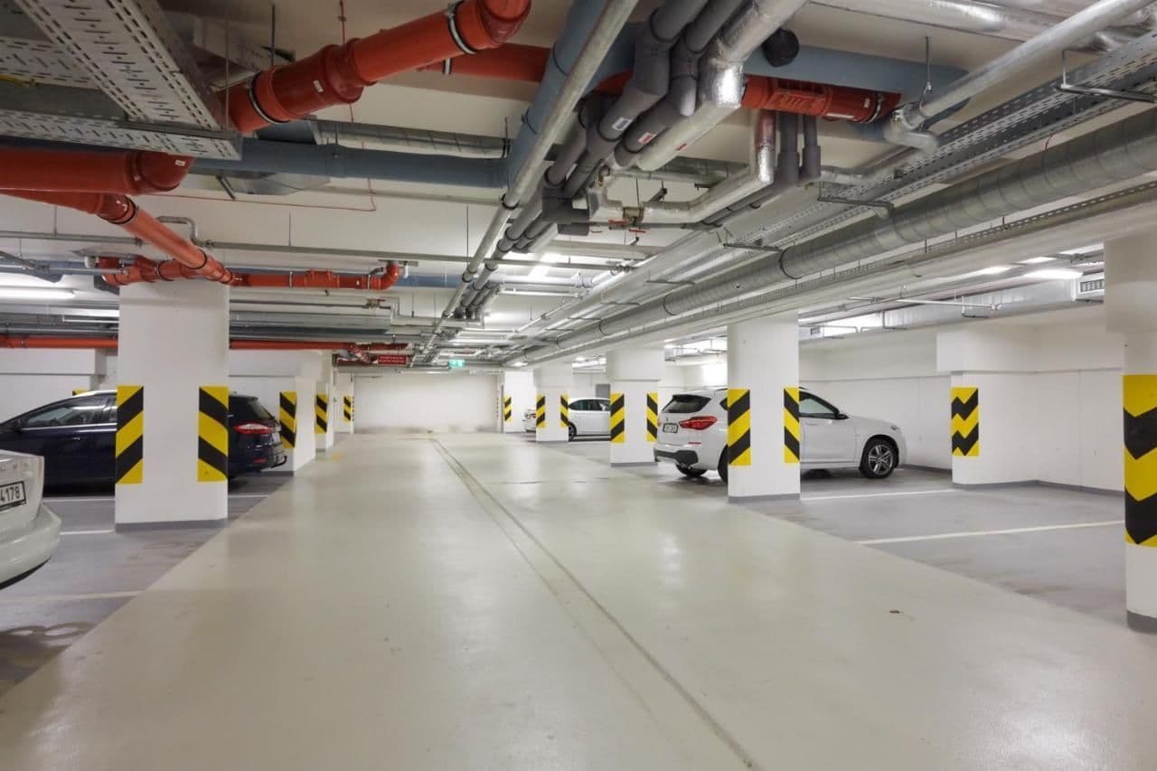 Prenájom garáže 15 m², Breitfeldova, Praha, Praha Prenájom garáže 15 m², Breitfeldova, Praha, Praha