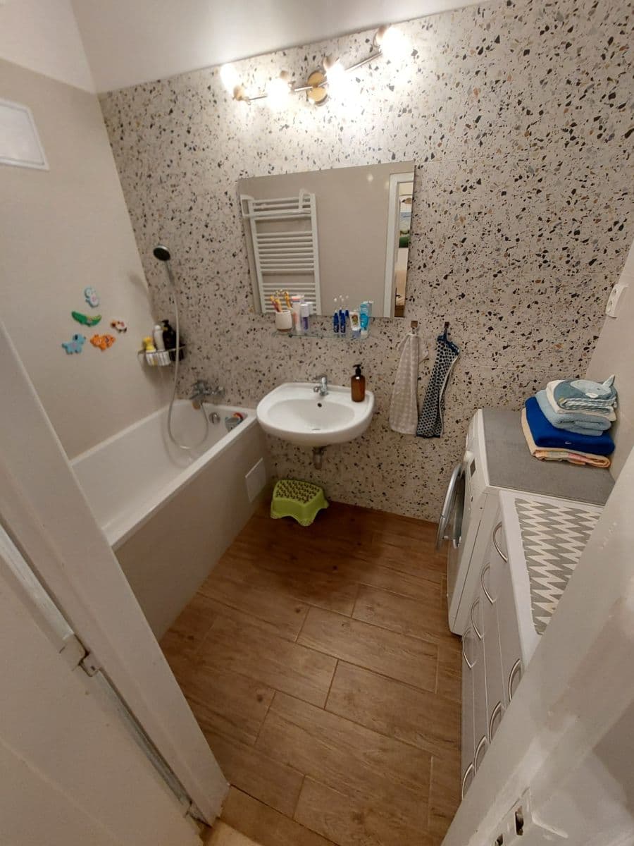 Prenájom bytu 2-izbový 77 m², Hybešova, Brno, Jihomoravský kraj Prenájom bytu 2-izbový 77 m², Hybešova, Brno, Jihomoravský kraj
