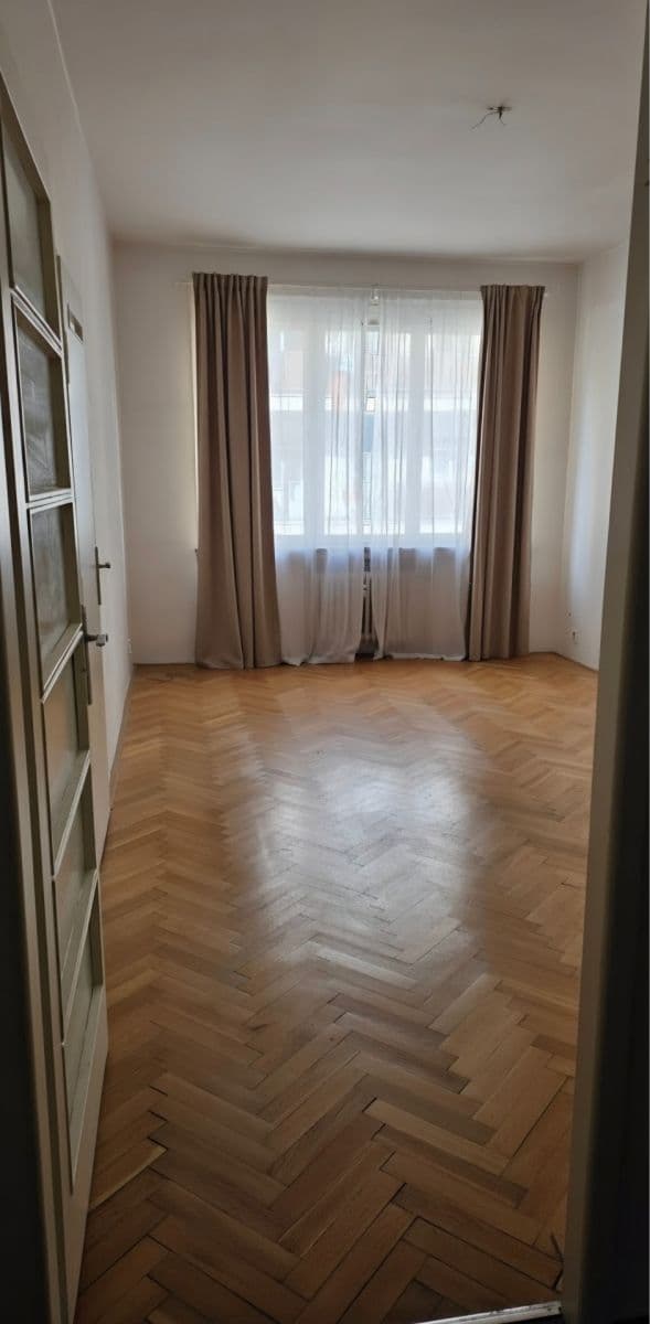 Prenájom bytu 2-izbový 56 m², Petrské náměstí, Praha, Praha Prenájom bytu 2-izbový 56 m², Petrské náměstí, Praha, Praha