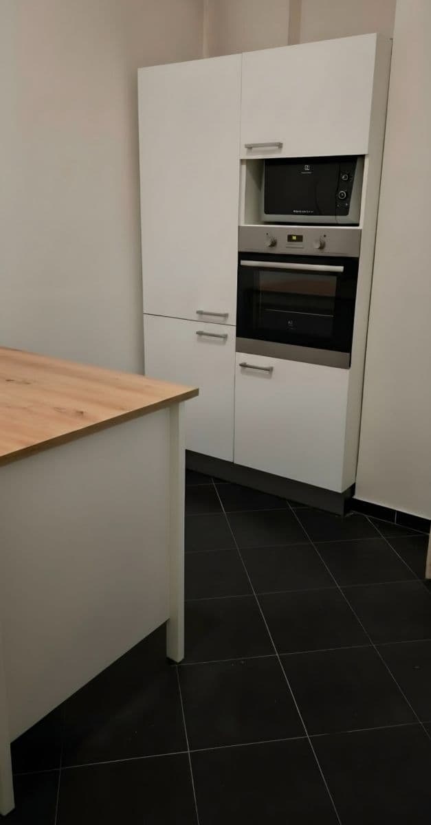 Prenájom bytu 2-izbový 56 m², Petrské náměstí, Praha, Praha Prenájom bytu 2-izbový 56 m², Petrské náměstí, Praha, Praha