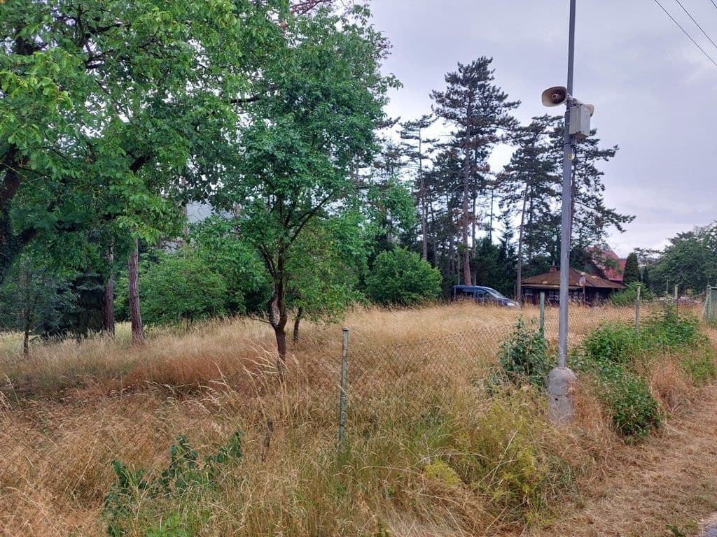 Predaj pozemku 2.498 m², Hradištko, Středočeský kraj Predaj pozemku 2.498 m², Hradištko, Středočeský kraj