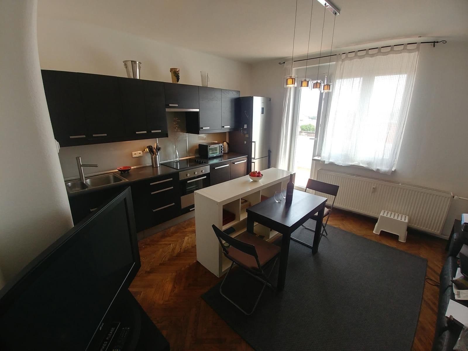 Prenájom bytu 2-izbový 55 m², U Santošky, Praha, Praha Prenájom bytu 2-izbový 55 m², U Santošky, Praha, Praha