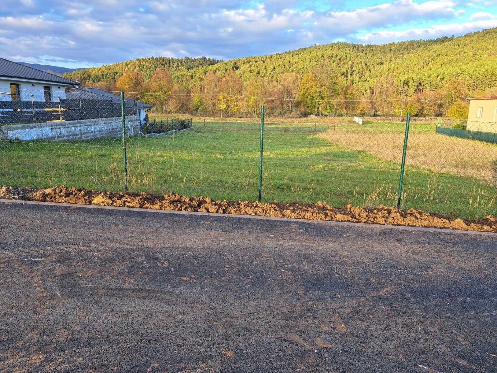 Predaj pozemku 1.143 m², Kláštor pod Znievom, Žilinský kraj Predaj pozemku 1.143 m², Kláštor pod Znievom, Žilinský kraj