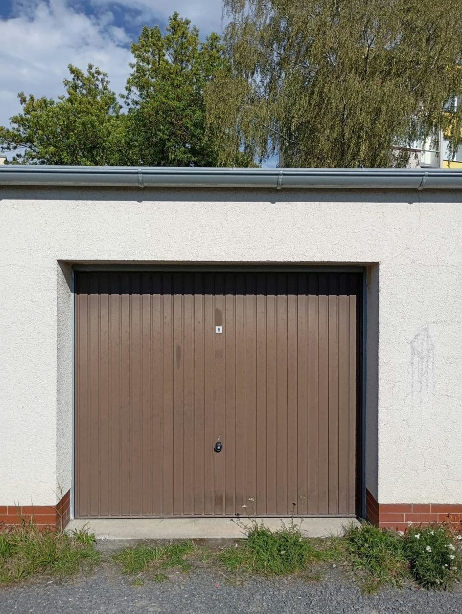 Predaj garáže 16 m², Pod Lipami, Hranice, Olomoucký kraj Predaj garáže 16 m², Pod Lipami, Hranice, Olomoucký kraj