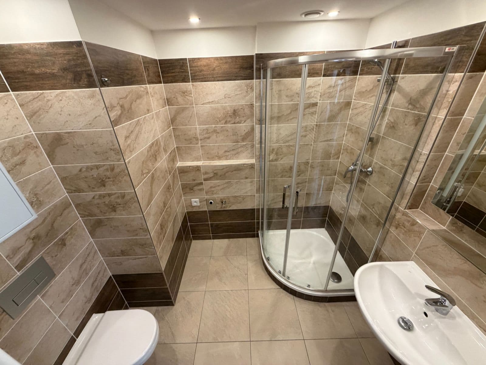 Prenájom bytu 2-izbový 71 m², Františka Diviše, Praha, Praha Prenájom bytu 2-izbový 71 m², Františka Diviše, Praha, Praha