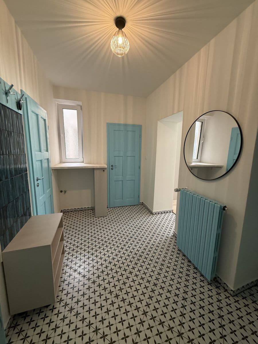 Prenájom bytu 2-izbový 51 m², Vrchlického, Plzeň, Plzeňský kraj Prenájom bytu 2-izbový 51 m², Vrchlického, Plzeň, Plzeňský kraj