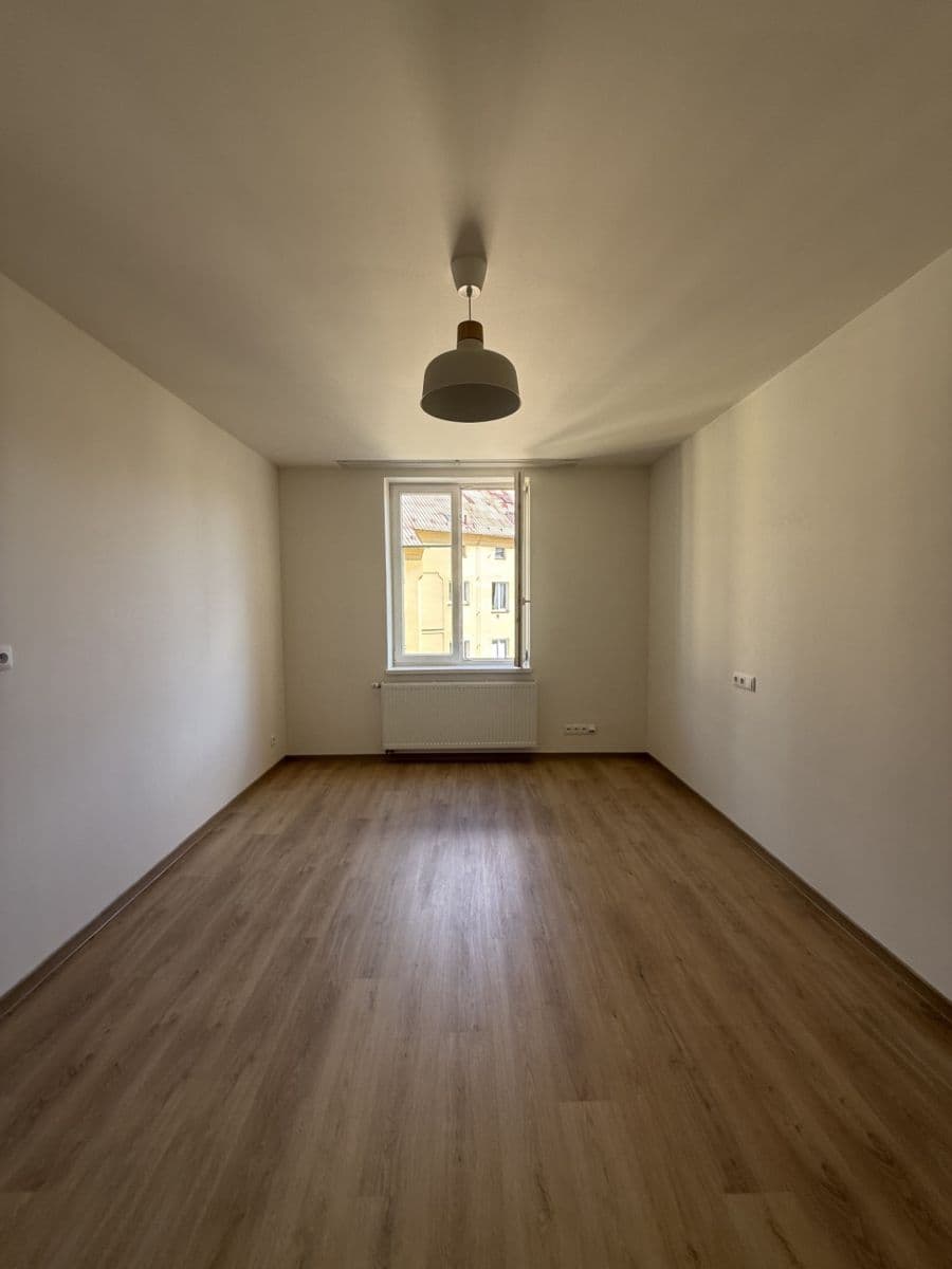 Prenájom bytu 2-izbový 51 m², Vrchlického, Plzeň, Plzeňský kraj Prenájom bytu 2-izbový 51 m², Vrchlického, Plzeň, Plzeňský kraj