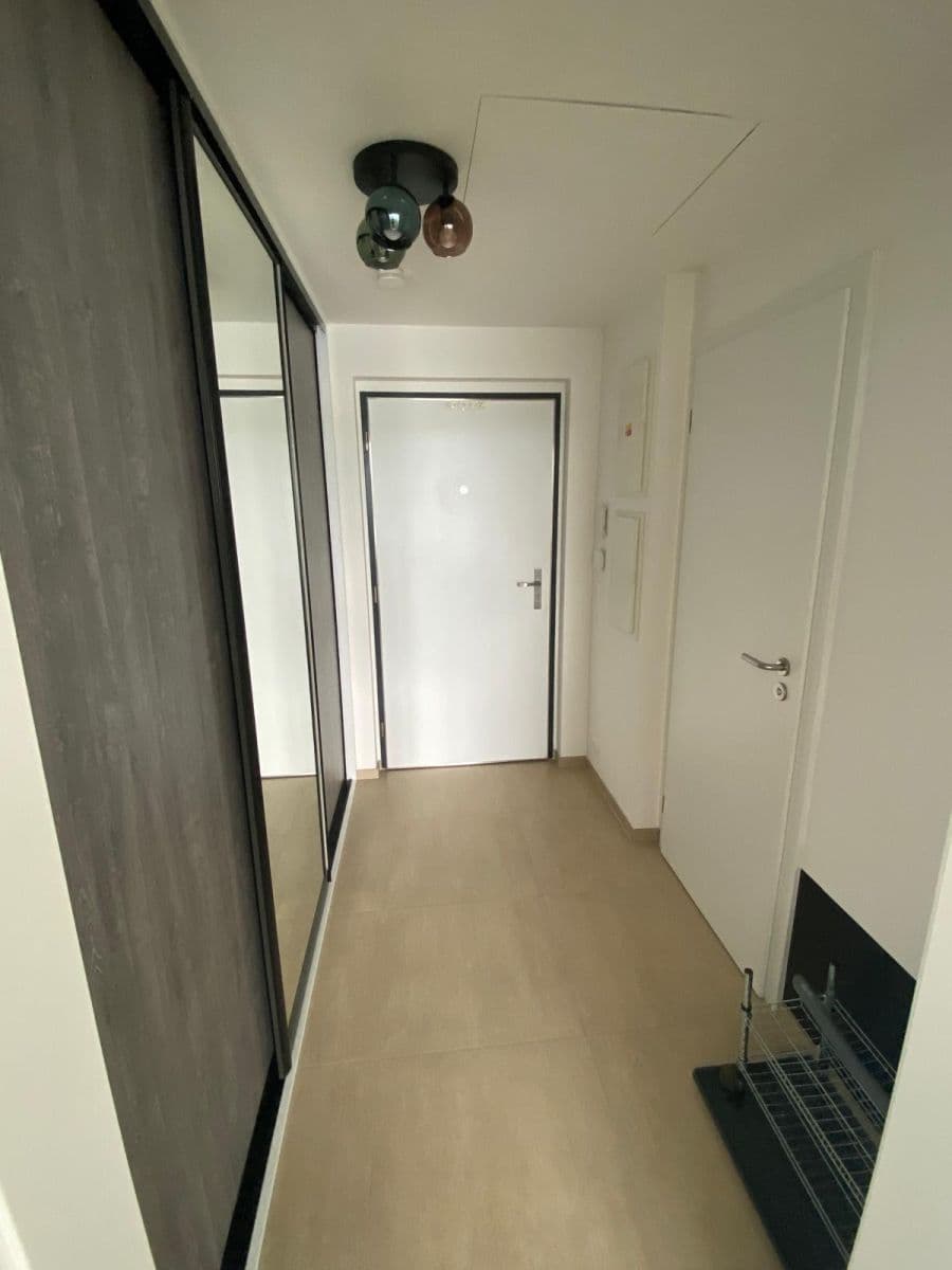 Prenájom bytu 1-izbový 30 m², Kolbenova, Praha, Praha Prenájom bytu 1-izbový 30 m², Kolbenova, Praha, Praha