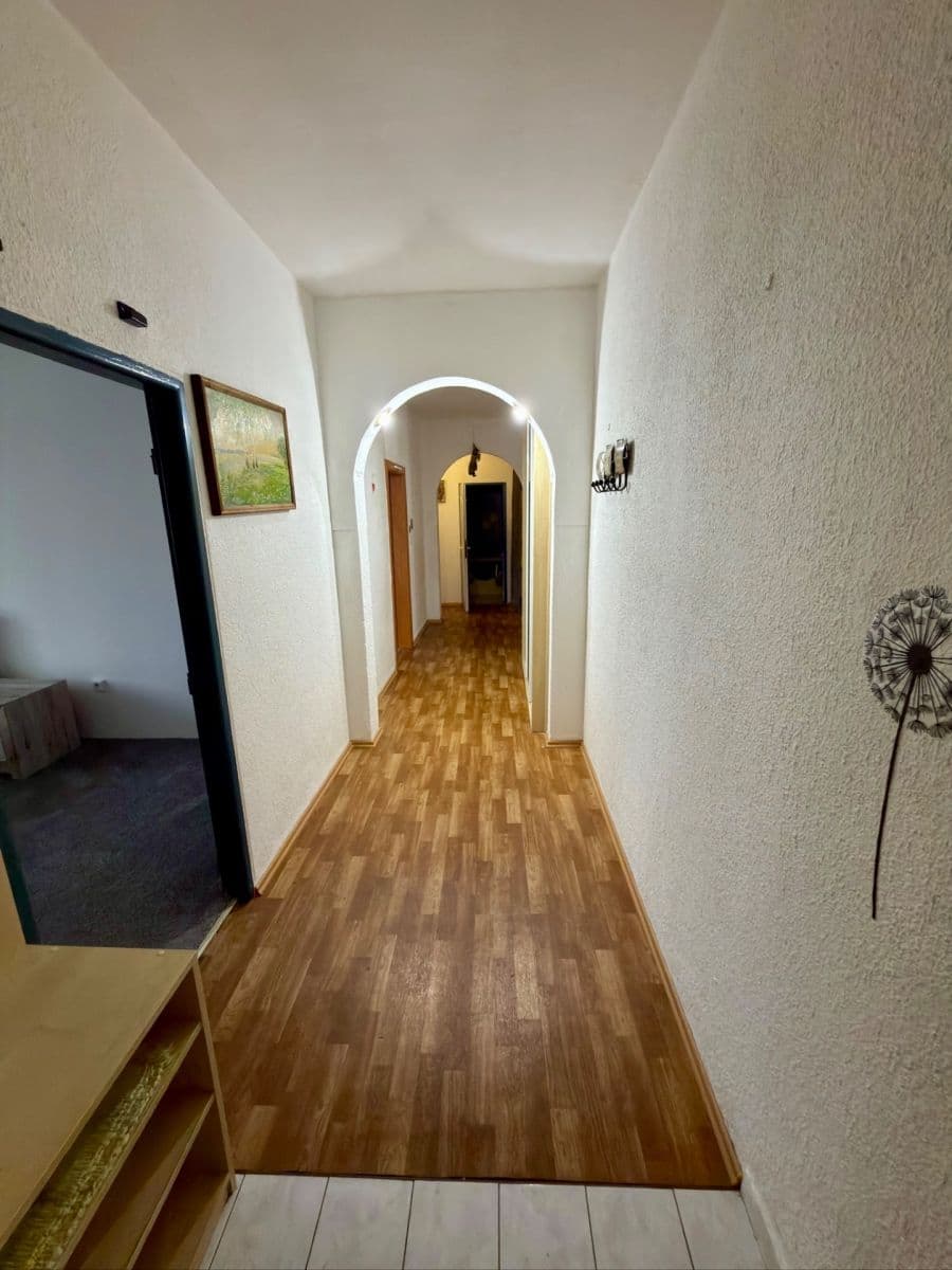 Predaj bytu 2-izbový 64 m², Karla Čapka, Sokolov, Karlovarský kraj Predaj bytu 2-izbový 64 m², Karla Čapka, Sokolov, Karlovarský kraj
