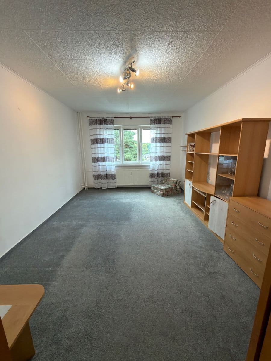 Predaj bytu 2-izbový 64 m², Karla Čapka, Sokolov, Karlovarský kraj Predaj bytu 2-izbový 64 m², Karla Čapka, Sokolov, Karlovarský kraj