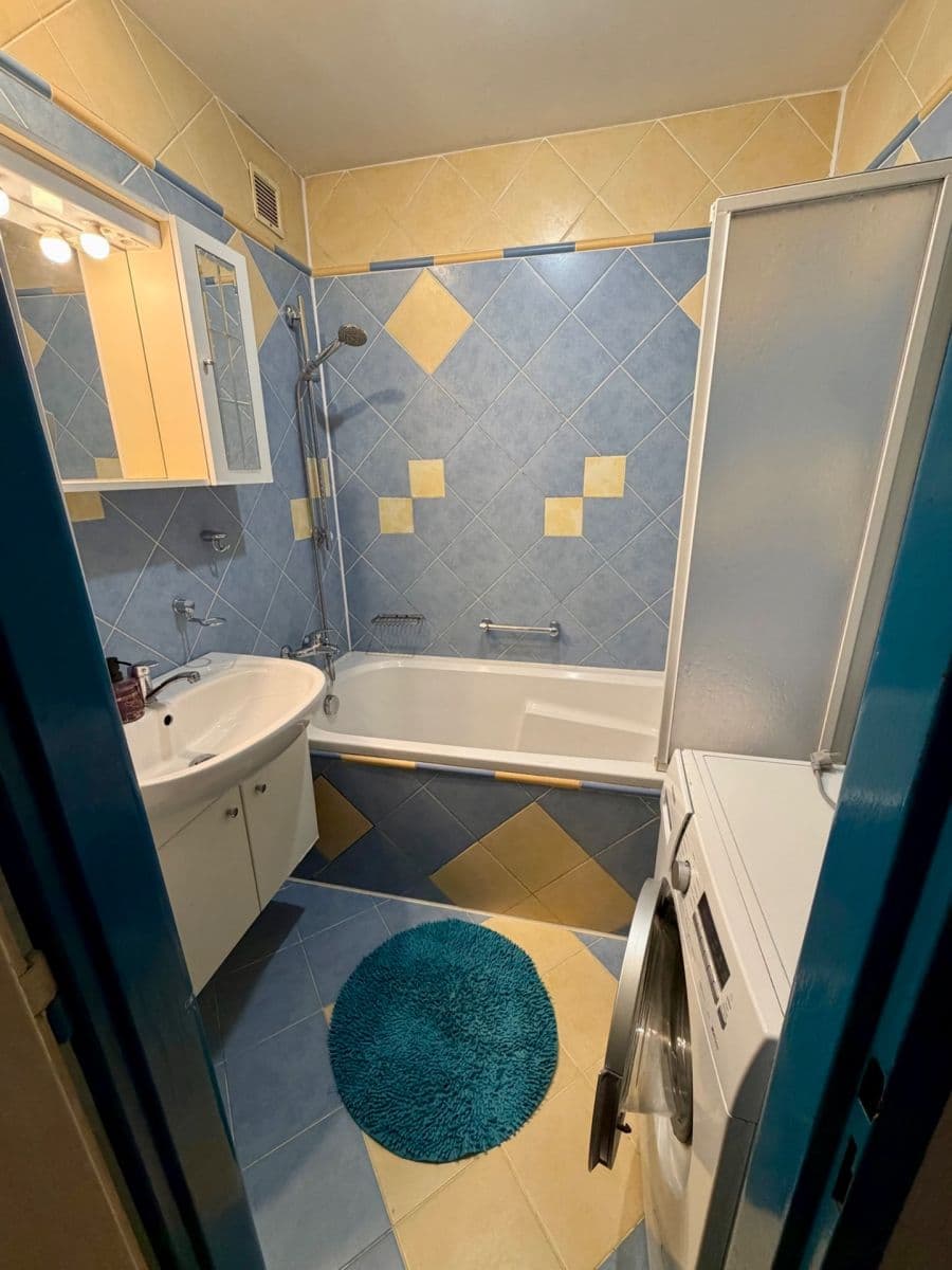 Predaj bytu 2-izbový 64 m², Karla Čapka, Sokolov, Karlovarský kraj Predaj bytu 2-izbový 64 m², Karla Čapka, Sokolov, Karlovarský kraj
