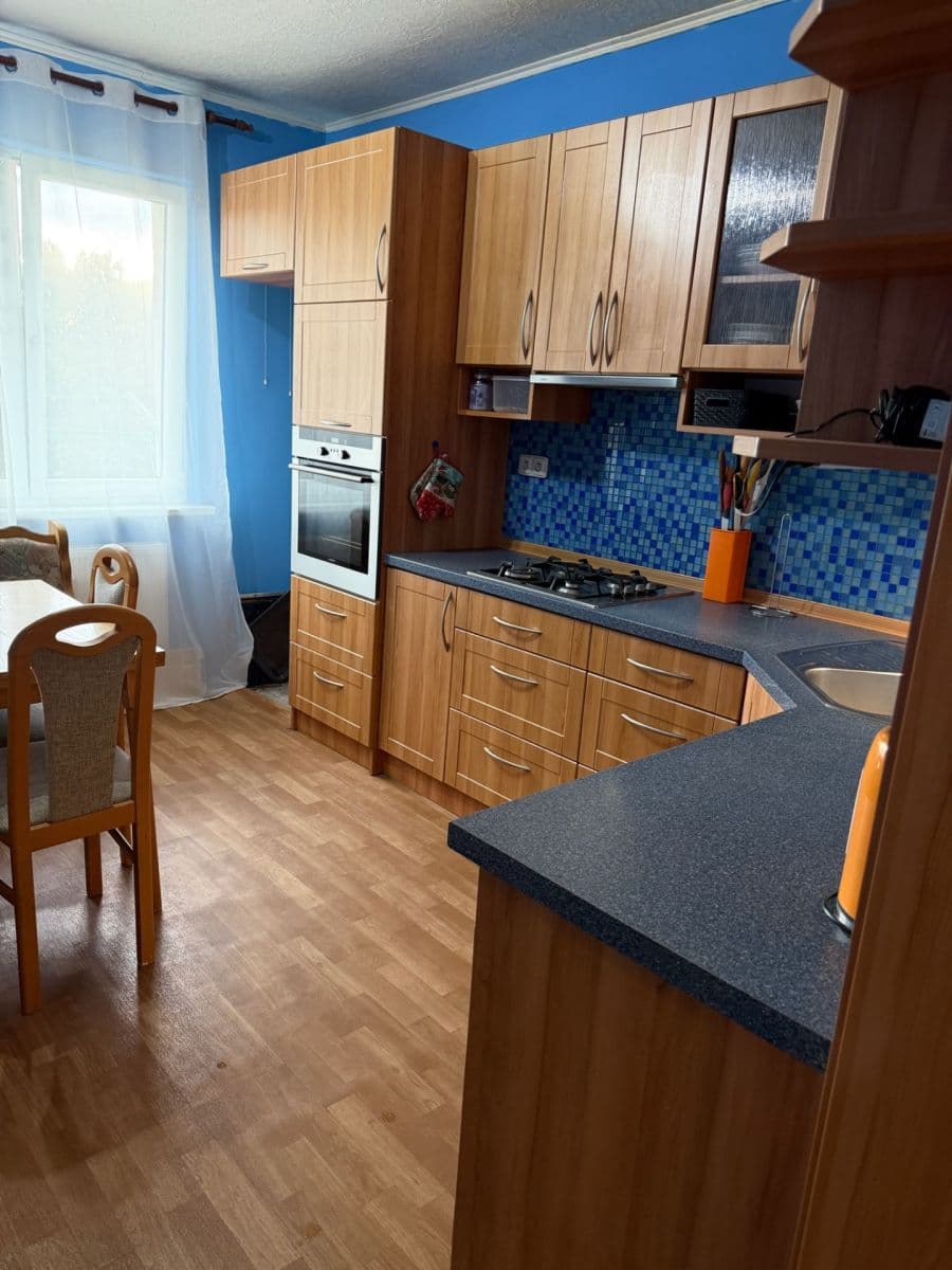 Predaj bytu 2-izbový 64 m², Karla Čapka, Sokolov, Karlovarský kraj Predaj bytu 2-izbový 64 m², Karla Čapka, Sokolov, Karlovarský kraj