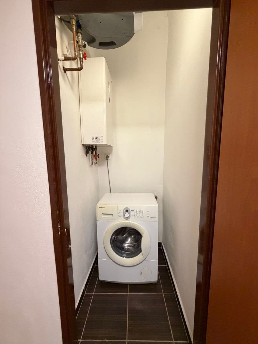 Prenájom bytu 2-izbový 55 m², Nuselská, Praha, Praha Prenájom bytu 2-izbový 55 m², Nuselská, Praha, Praha