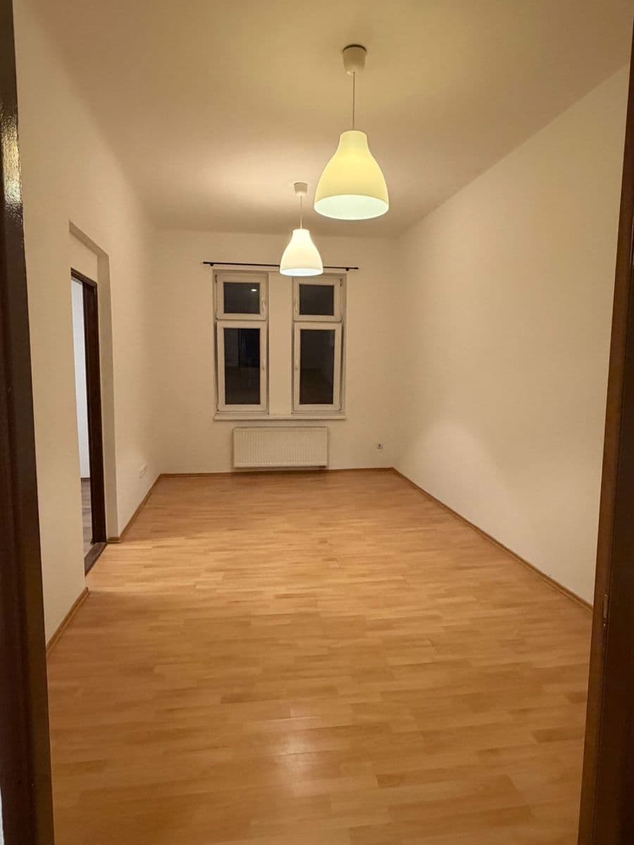 Prenájom bytu 2-izbový 55 m², Nuselská, Praha, Praha Prenájom bytu 2-izbový 55 m², Nuselská, Praha, Praha
