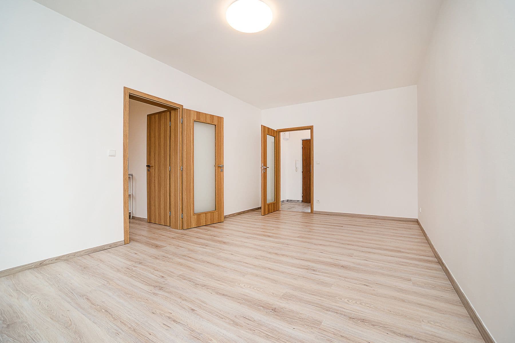 Prenájom bytu 3-izbový 73 m², Vavřenova, Praha, Praha Prenájom bytu 3-izbový 73 m², Vavřenova, Praha, Praha