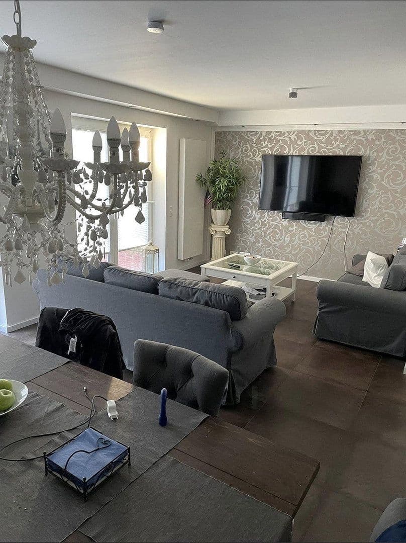 Predaj domu 150 m², pozemok 425 m², Halstenbek, Šlezvicko-Holštajnsko Predaj domu 150 m², pozemok 425 m², Halstenbek, Šlezvicko-Holštajnsko