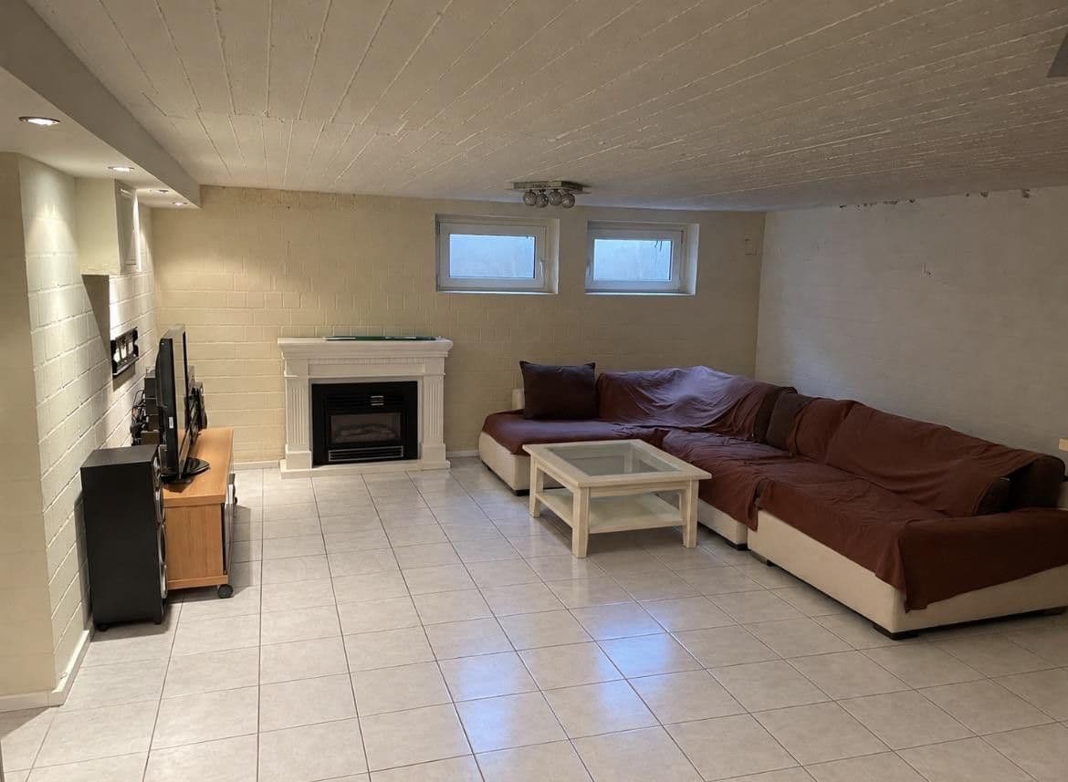 Predaj domu 148 m², pozemok 425 m², Halstenbek, Šlezvicko-Holštajnsko Predaj domu 148 m², pozemok 425 m², Halstenbek, Šlezvicko-Holštajnsko