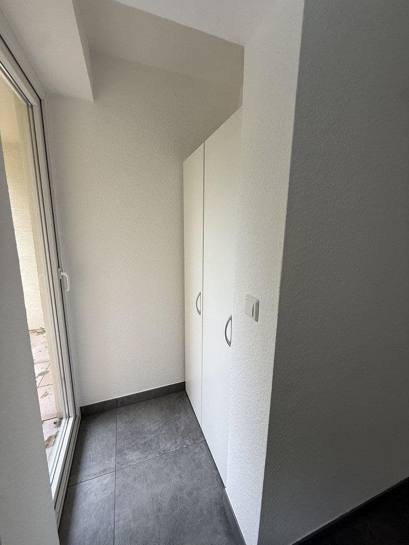 Prenájom bytu 4-izbový 91 m², Freiberg am Neckar, Bádensko-Wurttembersko Prenájom bytu 4-izbový 91 m², Freiberg am Neckar, Bádensko-Wurttembersko