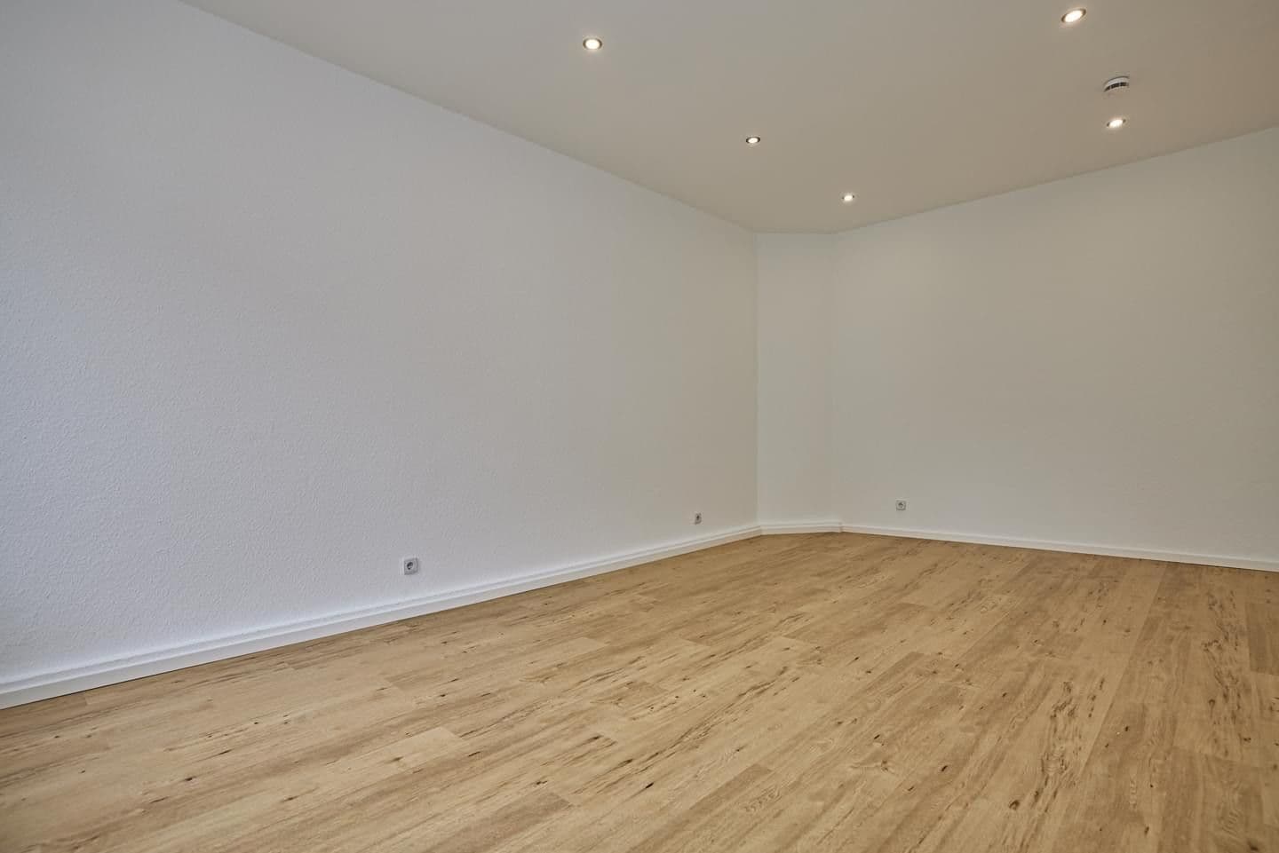 Prenájom bytu 2-izbový 70 m², Westfalenstraße 47, Iserlohn, Severné Porýnie - Westfálsko Prenájom bytu 2-izbový 70 m², Westfalenstraße 47, Iserlohn, Severné Porýnie - Westfálsko
